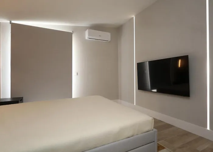 Luxurious Big Town House - Large Terrace - Historical Centre - High Quality - Fully Equipped - Renovated オルビア