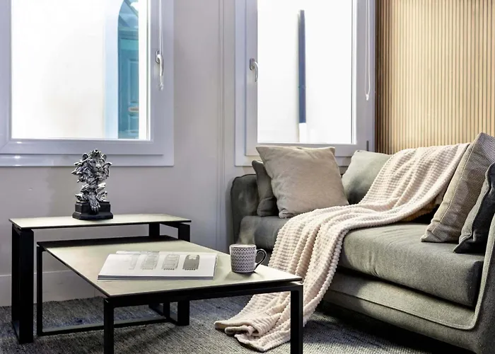 Luxurious Big Town House - Large Terrace - Historical Centre - High Quality - Fully Equipped - Renovated アパート オルビア