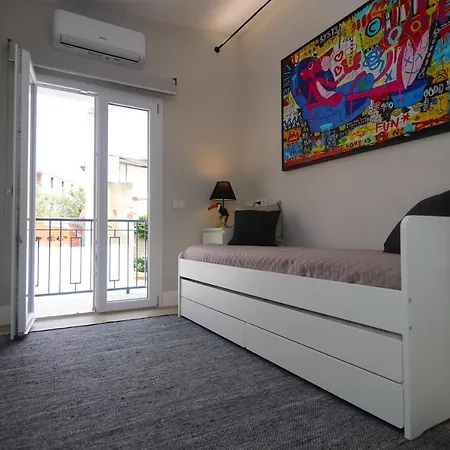 Terme House Renovated 2br Townhouse With Terrace, Historic Centre オルビア