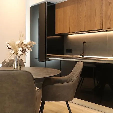 アパート Terme House Renovated 2br Townhouse With Terrace, Historic Centre