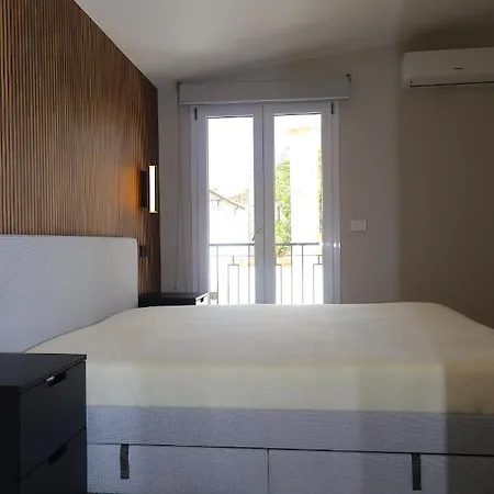 アパート Terme House Renovated 2br Townhouse With Terrace, Historic Centre オルビア