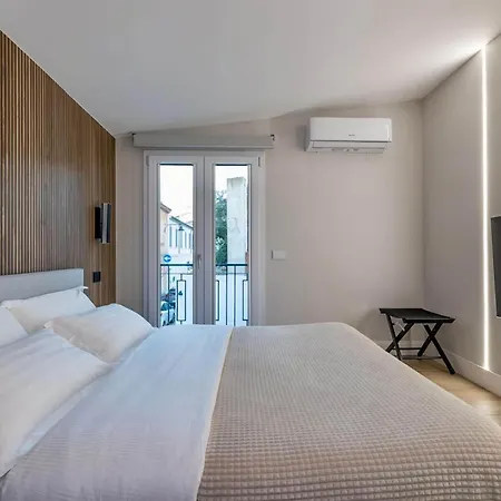 Terme House Renovated 2br Townhouse With Terrace, Historic Centre アパート オルビア