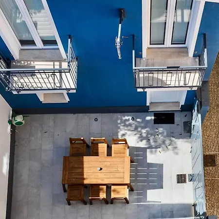 Terme House Renovated 2br Townhouse With Terrace, Historic Centre アパート