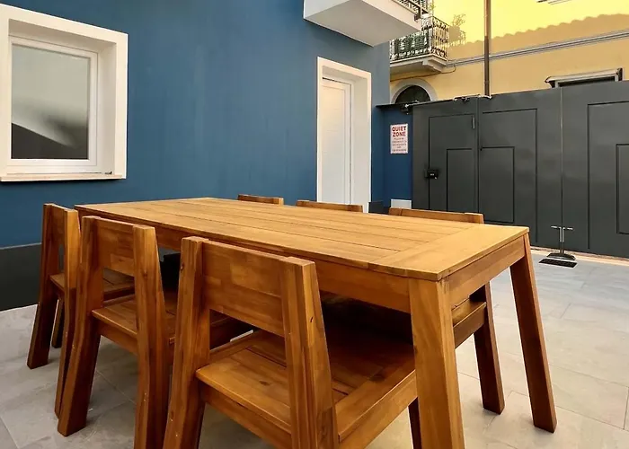 Luxurious Big Town House - Large Terrace - Historical Centre - High Quality - Fully Equipped - Renovated 公寓 *