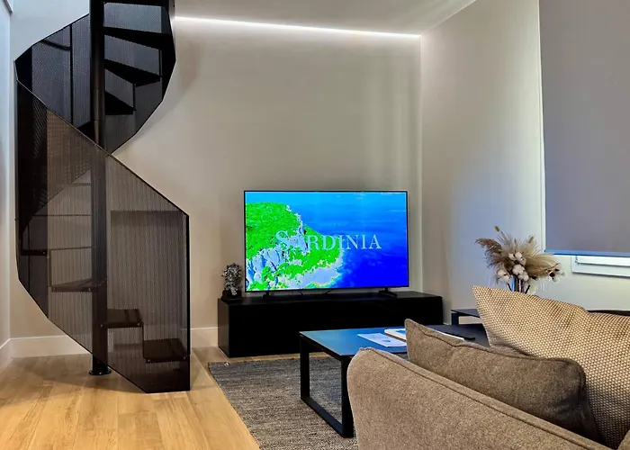 Luxurious Big Town House - Large Terrace - Historical Centre - High Quality - Fully Equipped - Renovated 奧爾比亞